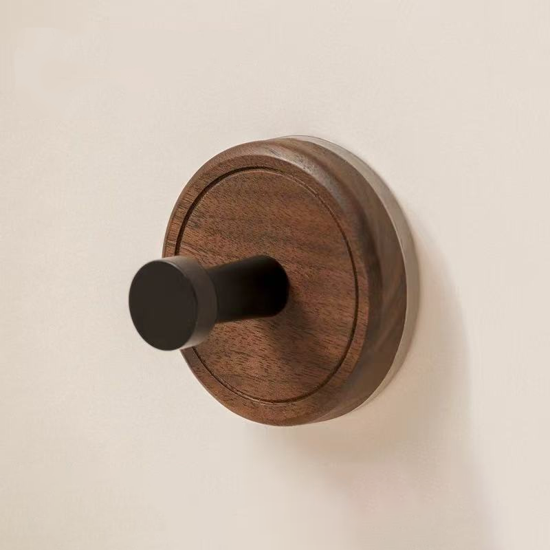 Wooden Suction Cup Hook – Strong Load Capacity, No-Trace Installation