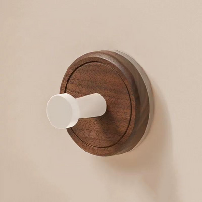 Wooden Suction Cup Hook – Strong Load Capacity, No-Trace Installation
