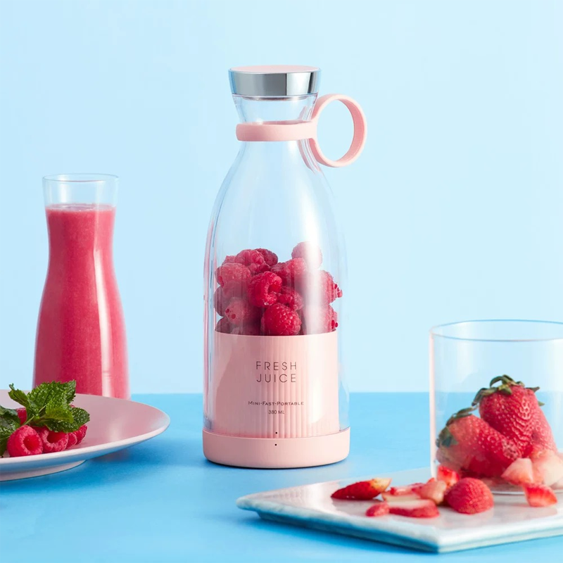 Electric Portable Juice Blender – Compact, Rechargeable & Easy to Carry