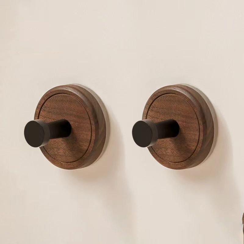 Wooden Suction Cup Hook – Strong Load Capacity, No-Trace Installation
