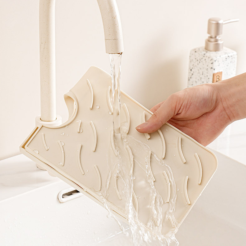 Wavy Silicone Faucet Draining Mat – Non-Slip & Thickened Design