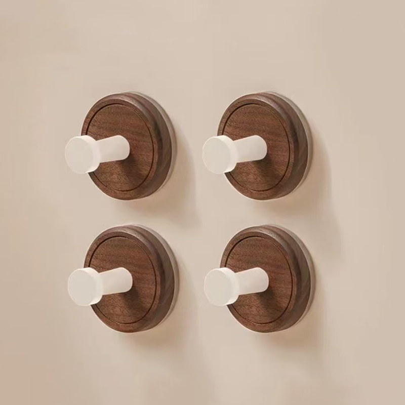 Wooden Suction Cup Hook – Strong Load Capacity, No-Trace Installation