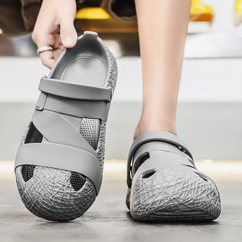 Thick-Soled Beach Slippers – Non-Slip & Breathable