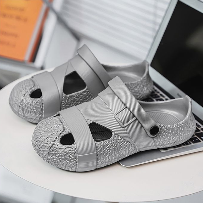 Thick-Soled Beach Slippers – Non-Slip & Breathable